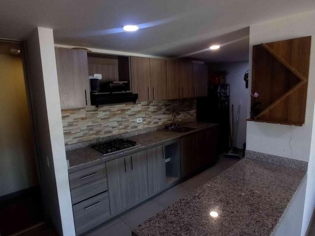 Apartamento de 3 alcobas en venta en Las Ferias, Bogotá, 69 m² · foto 13 de 20