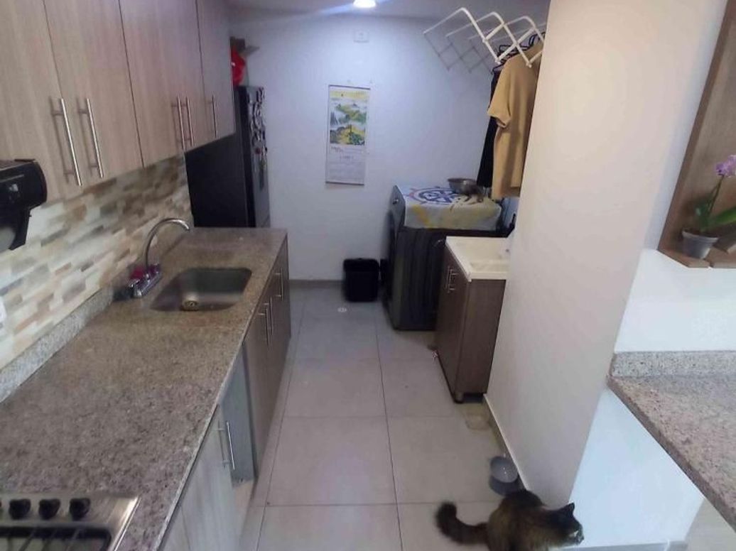 Apartamento de 3 alcobas en venta en Las Ferias, Bogotá, 69 m² · foto 16 de 20