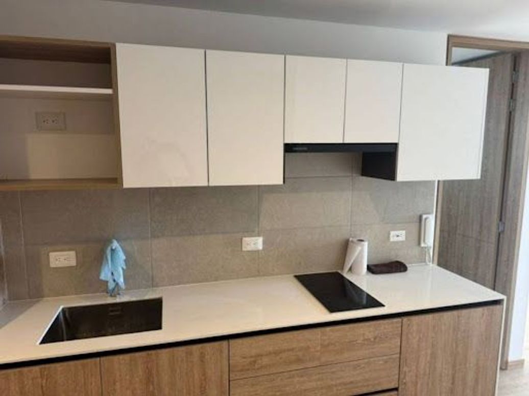 Apartaestudio en arriendo en Ciudad Salitre Nororiental, Bogotá · foto 2 de 12