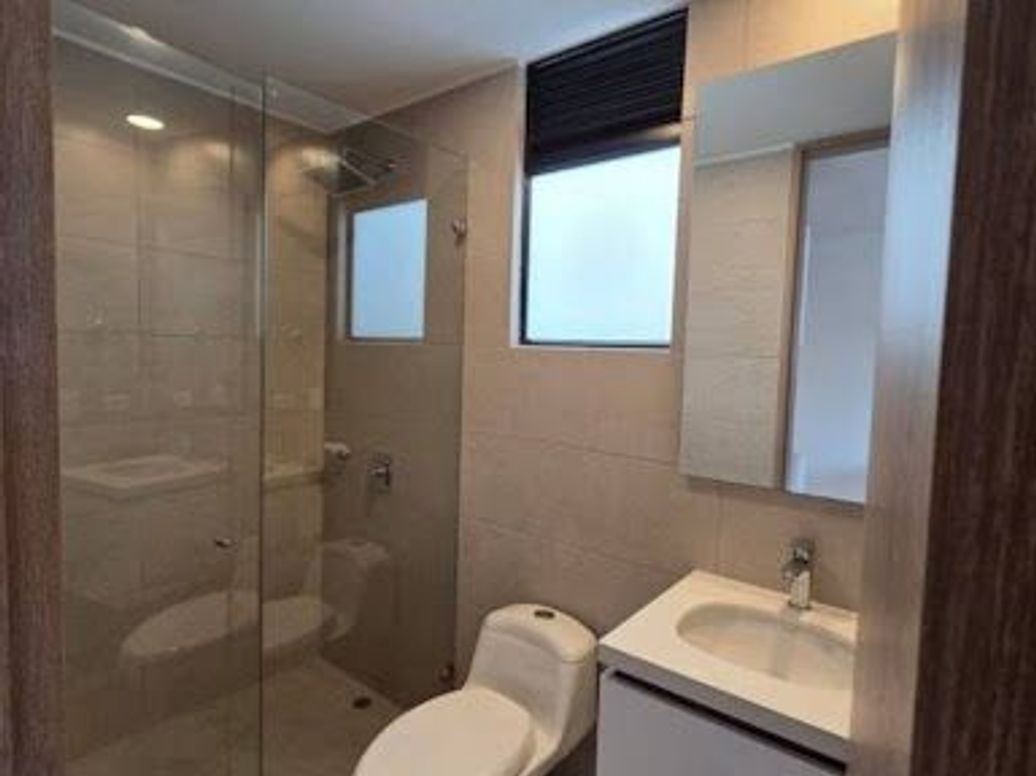 Apartaestudio en arriendo en Ciudad Salitre Nororiental, Bogotá · foto 9 de 12