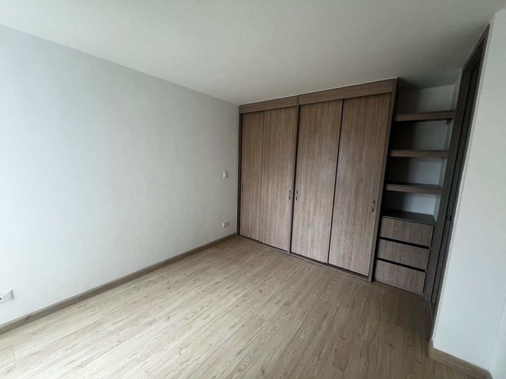 Apartamento de 3 alcobas en venta en Ciudad Techo, Bogotá, 70 m² · foto 12 de 18