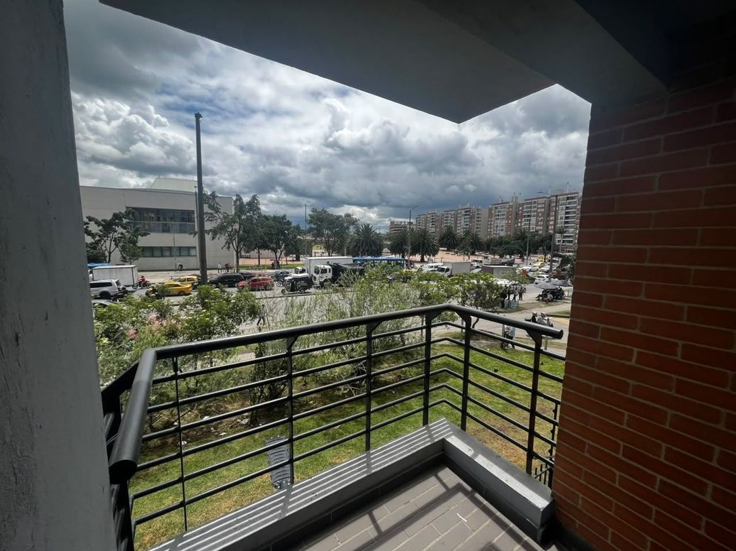 Apartamento de 3 alcobas en venta en Ciudad Techo, Bogotá, 70 m² · foto 4 de 18