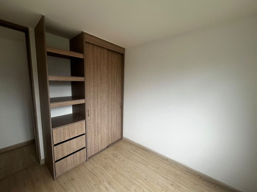 Apartamento de 3 alcobas en venta en Ciudad Techo, Bogotá, 70 m² · foto 14 de 18