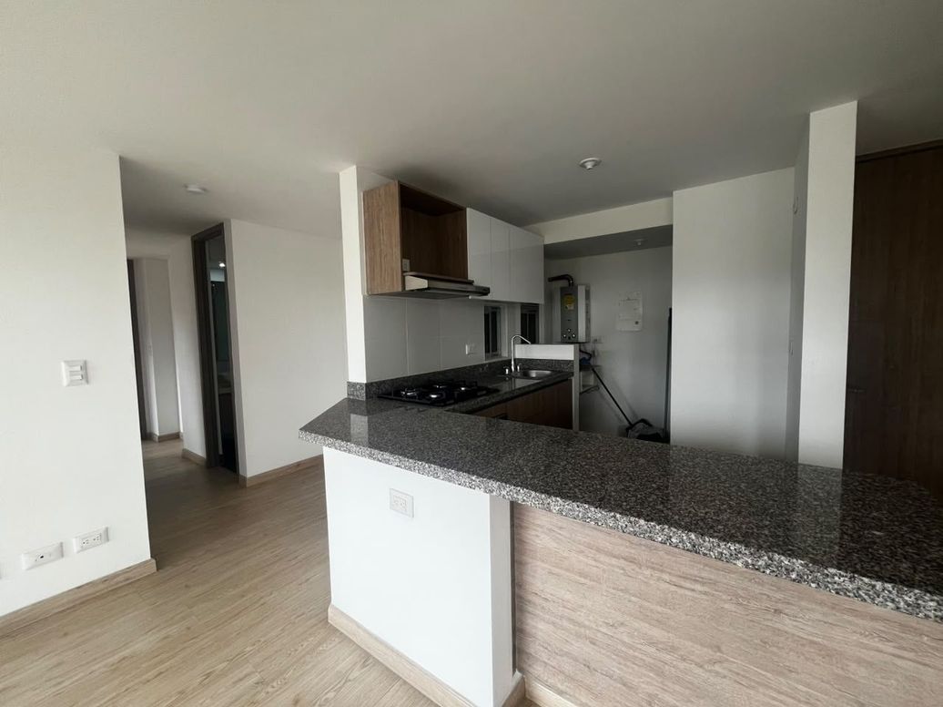 Apartamento de 3 alcobas en venta en Ciudad Techo, Bogotá, 70 m² · foto 6 de 18