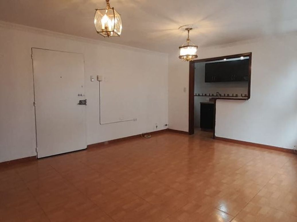 Apartamento de 1 alcoba en venta en Galerías, Bogotá, 58 m² · foto 2 de 14