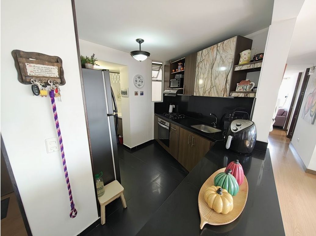 Apartamento de 3 alcobas en venta en Castilla La Nueva, Bogotá, 87 m² · foto 6 de 20