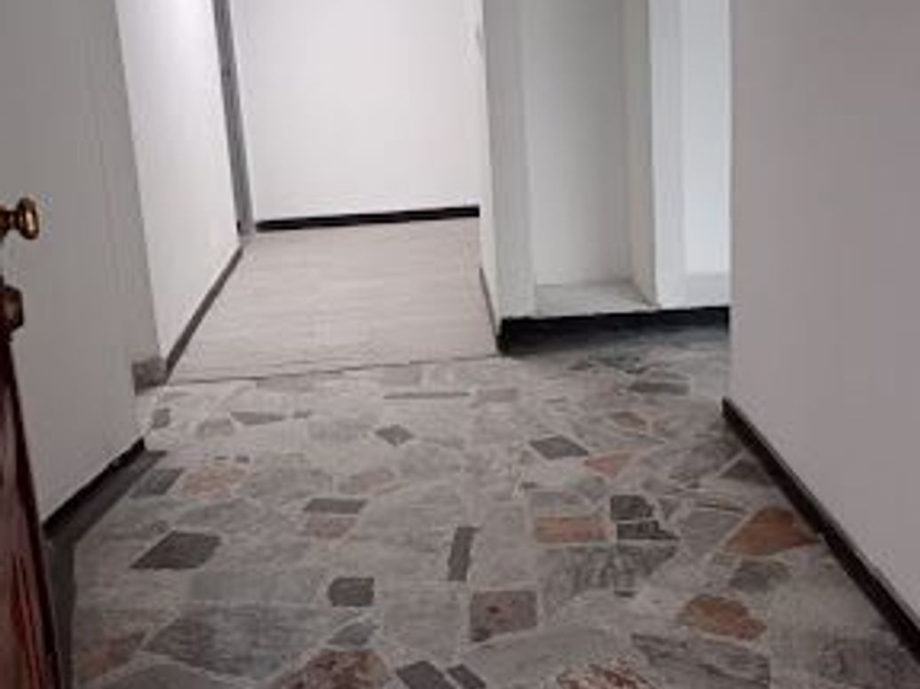 Casa de 3 alcobas en venta en Cedritos, Bogotá, 262 m² · foto 7 de 16