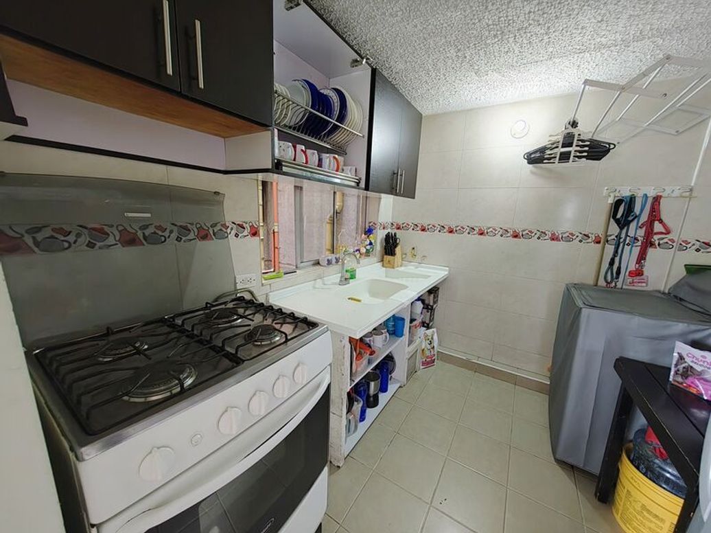 Apartamento de 3 alcobas en venta en Peñon Del Cortijo, Bogotá, 59 m² · foto 2 de 20