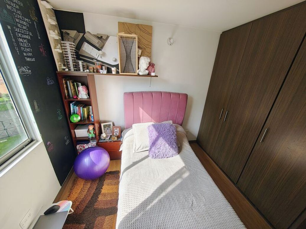 Apartamento de 3 alcobas en venta en Santa Catalina Et. Ii, Bogotá, 87 m² · foto 16 de 20
