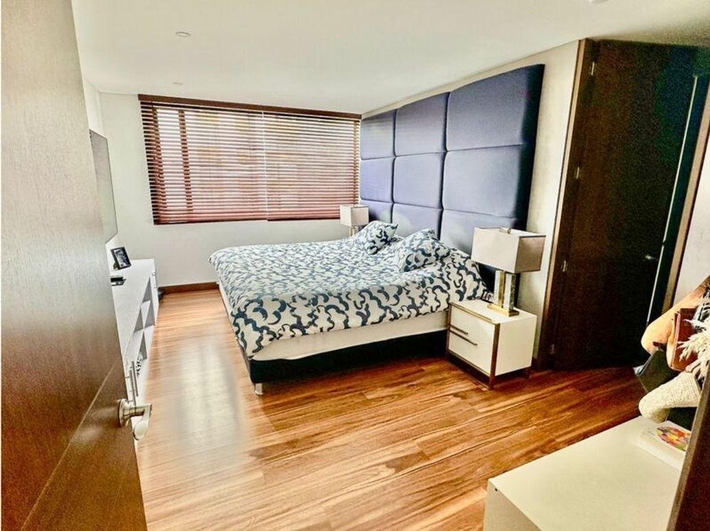 Apartamento de 3 alcobas en venta en Niza Norte, Bogotá, 155 m² · foto 15 de 19