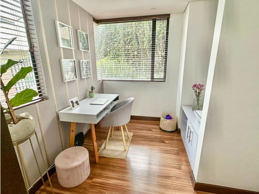 Apartamento de 3 alcobas en venta en Niza Norte, Bogotá, 155 m² · foto 13 de 19