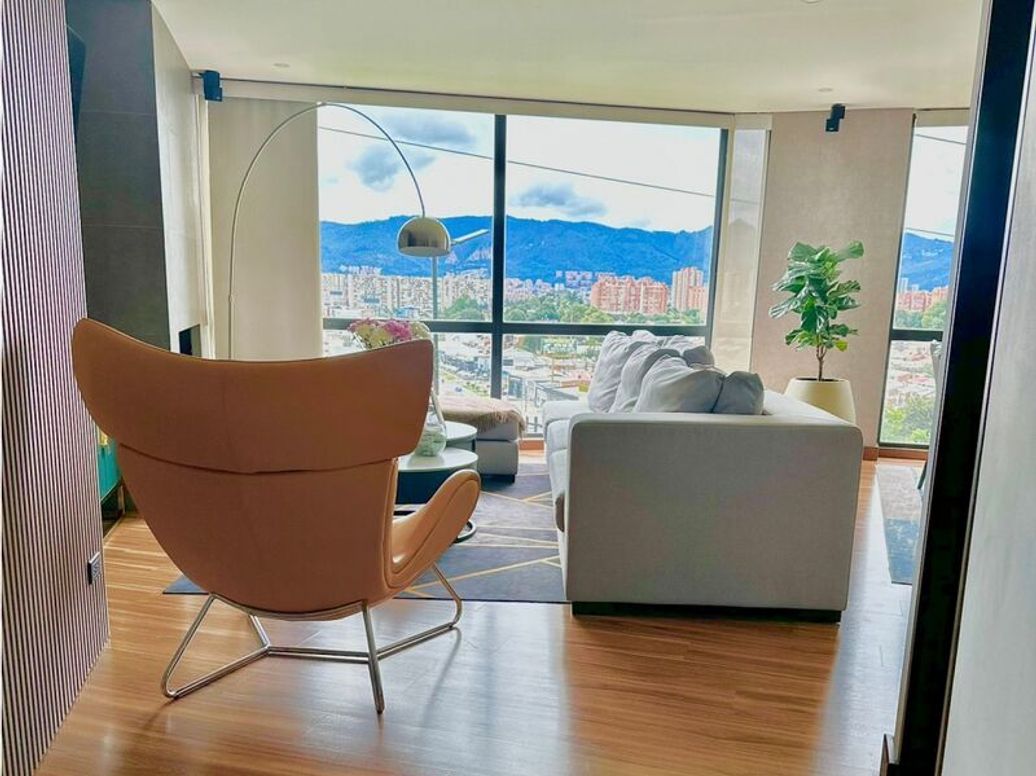 Apartamento de 3 alcobas en venta en Niza Norte, Bogotá, 155 m² · foto 5 de 19