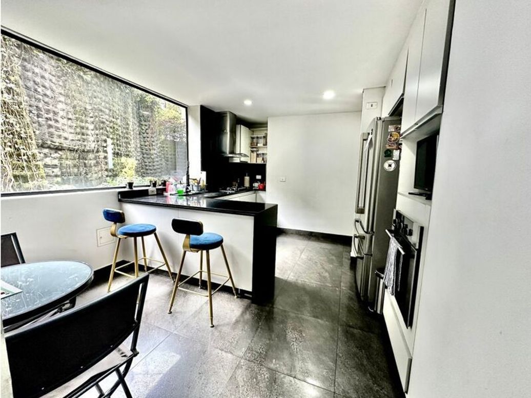 Apartamento de 3 alcobas en venta en Niza Norte, Bogotá, 155 m² · foto 8 de 19