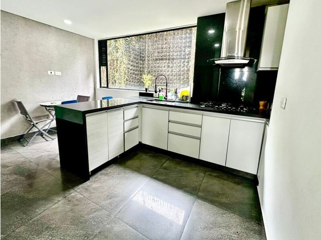 Apartamento de 3 alcobas en venta en Niza Norte, Bogotá, 155 m² · foto 9 de 19