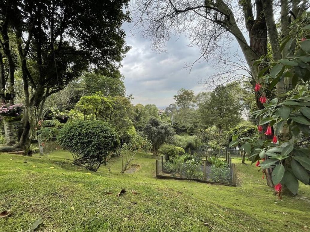 Casa de 3 alcobas en venta en Suba Naranjos, Bogotá, 535 m² · foto 18 de 19