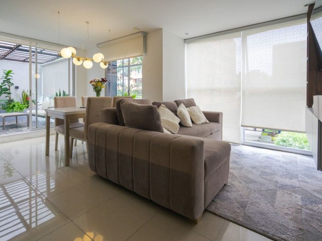 Apartamento de 2 alcobas en venta en Santa Barbara Occidental, Bogotá, 73 m² · foto 2 de 20