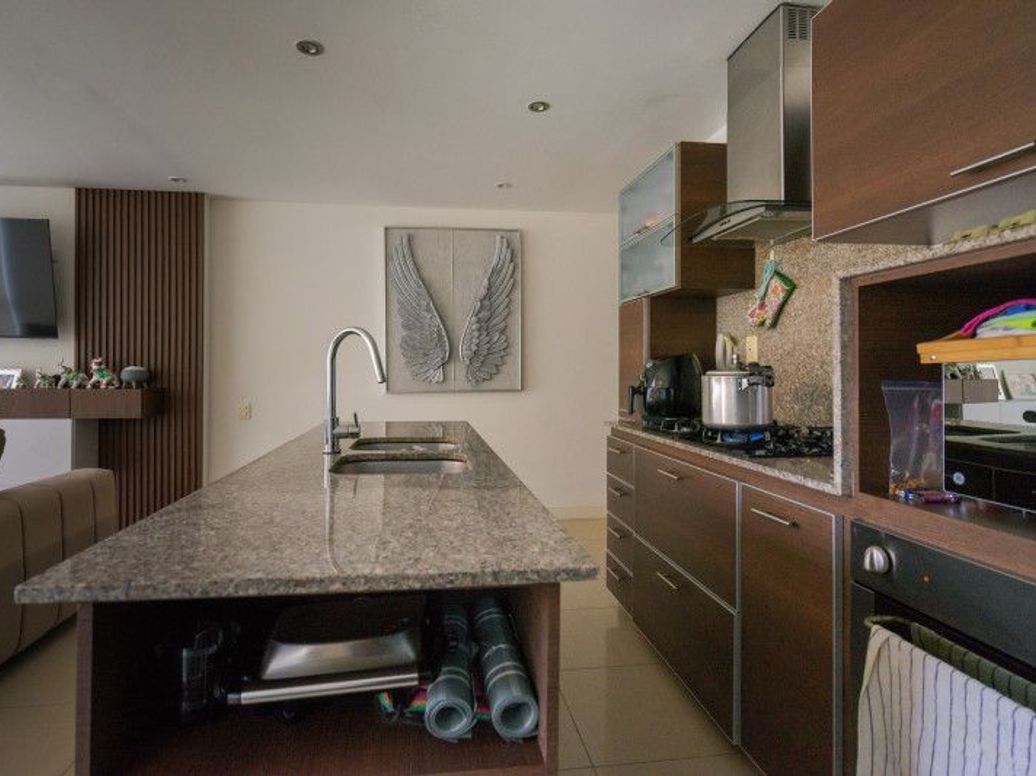 Apartamento de 2 alcobas en venta en Santa Barbara Occidental, Bogotá, 73 m² · foto 5 de 20
