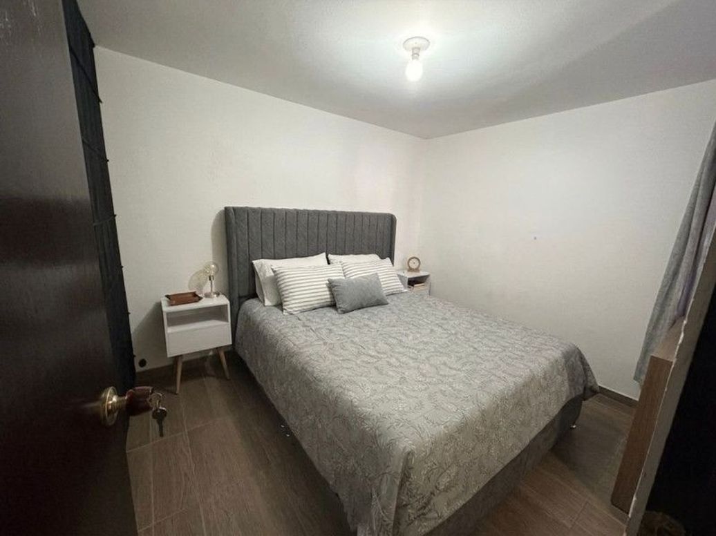 Apartamento de 3 alcobas en venta en La Aurora, Bogotá, 49 m² · foto 5 de 8