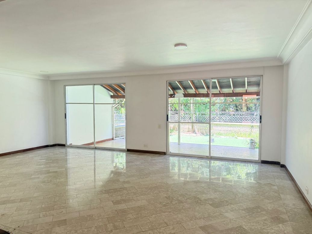 Casa en Arriendo o venta en CASTROPOL, El Poblado, Medellín en Castropol