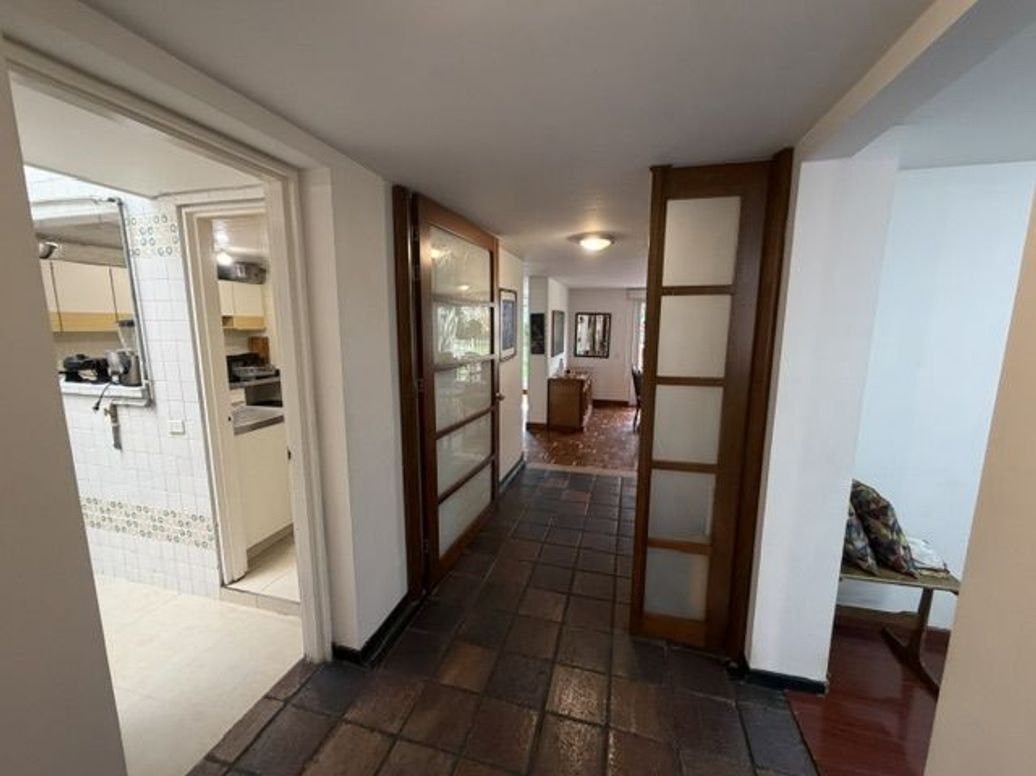 Casa en venta en El Contador, Bogotá · foto 3 de 20
