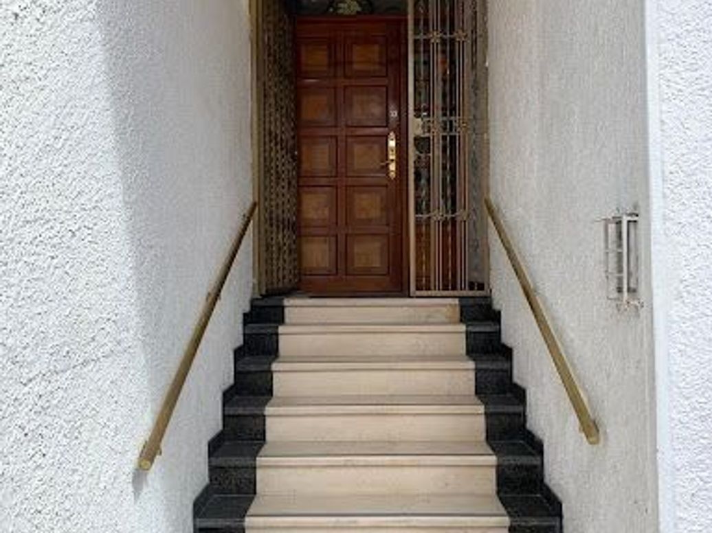 Casa de 6 alcobas en venta en Santa Barbara Central, Bogotá, 263 m² · foto 9 de 15