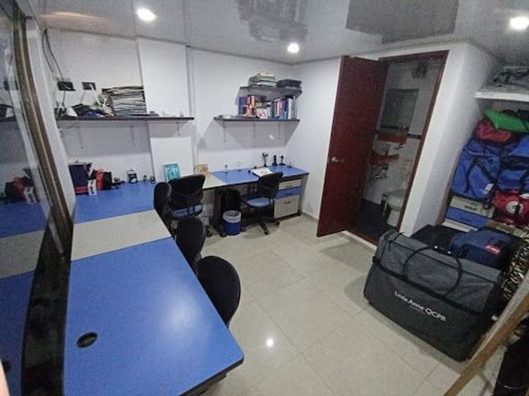 Casa de 6 alcobas en venta en Santa Barbara Central, Bogotá, 263 m² · foto 12 de 15