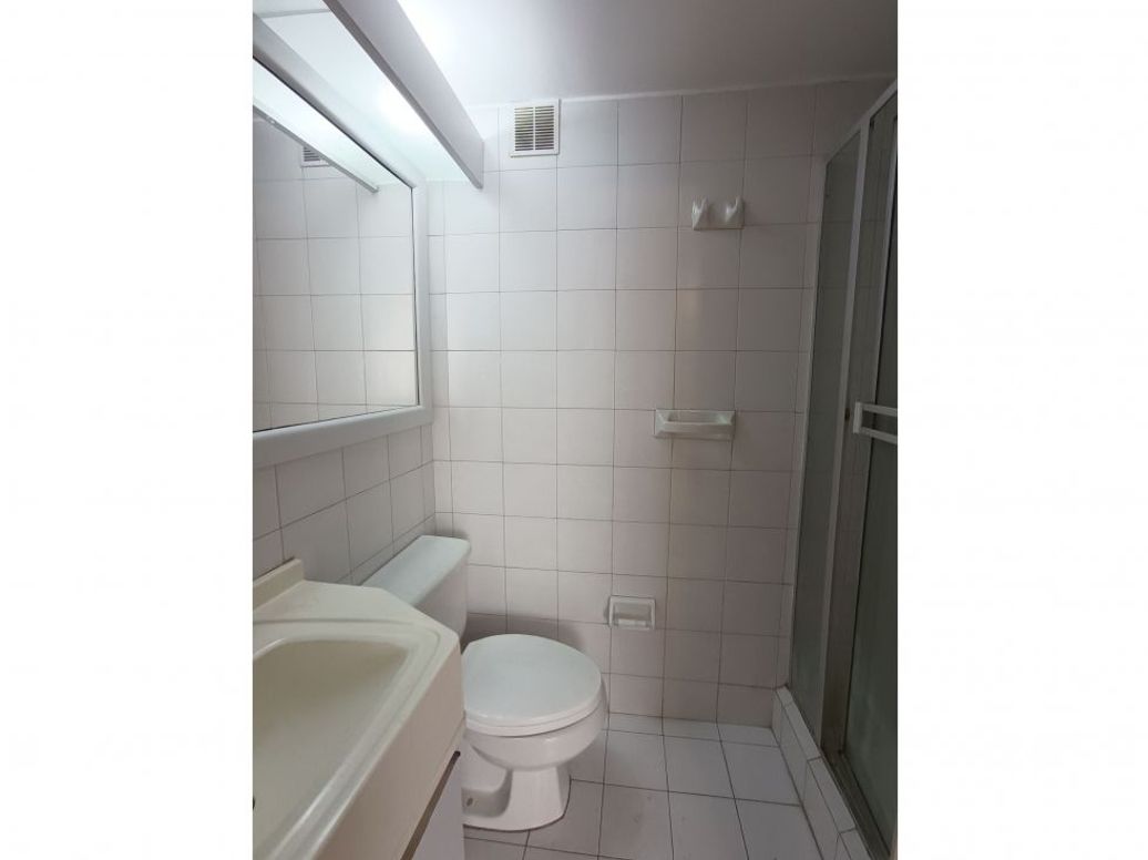 Apartamento de 2 alcobas en venta en Mirandela, Bogotá, 66 m² · foto 12 de 12