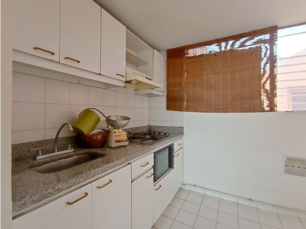 Apartamento de 2 alcobas en venta en Mirandela, Bogotá, 66 m² · foto 6 de 12