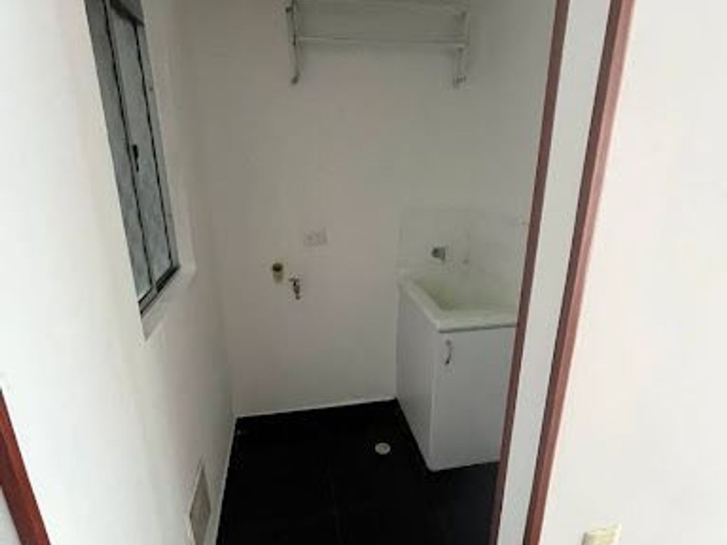 Apartamento de 3 alcobas en venta en Engativa Centro, Bogotá, 66 m² · foto 9 de 10