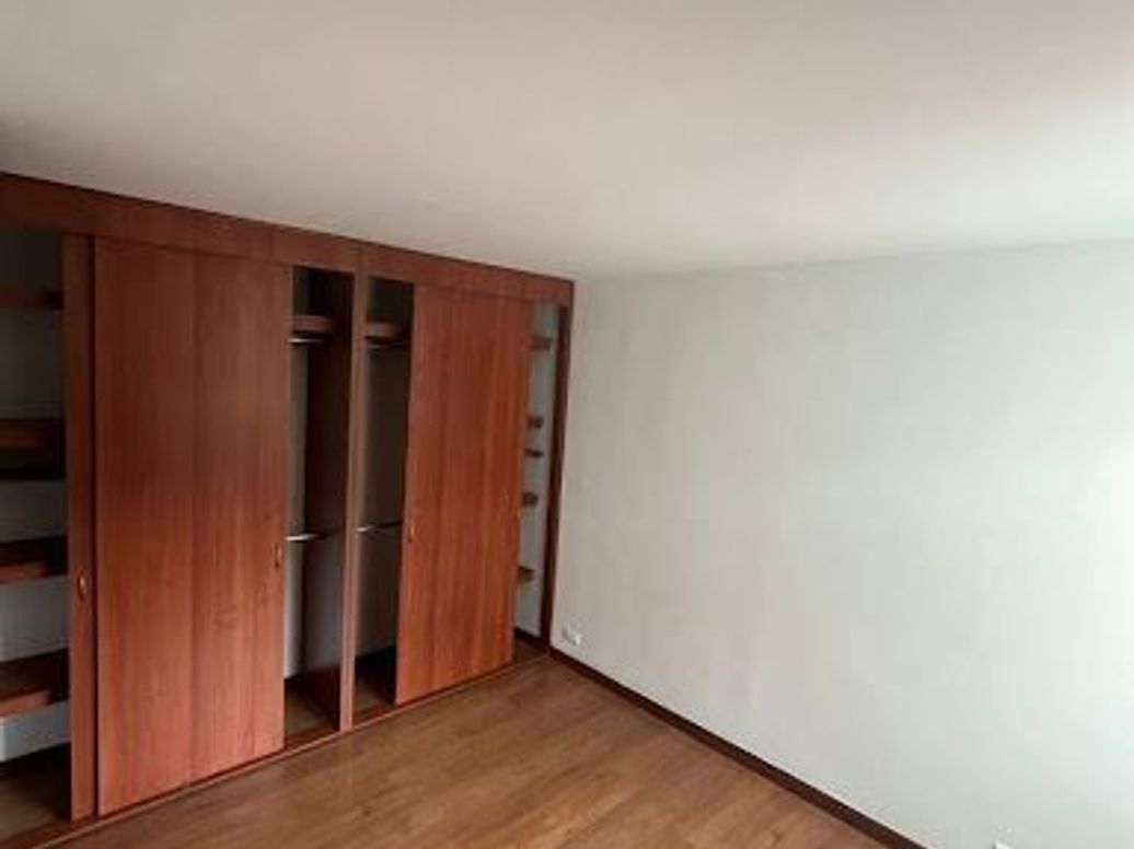 Apartamento de 3 alcobas en venta en Engativa Centro, Bogotá, 66 m² · foto 7 de 10