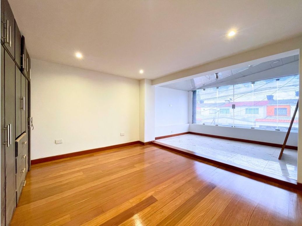 Casa de 4 alcobas en venta en Modelia, Bogotá, 320 m² · foto 13 de 20