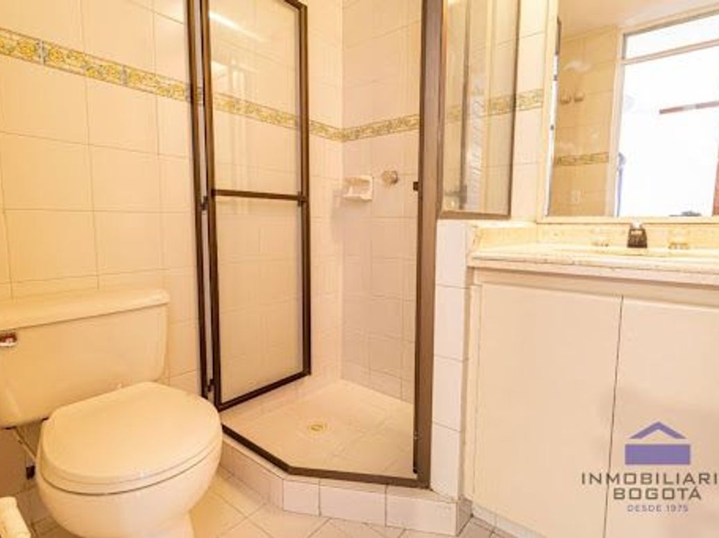 Apartamento de 2 alcobas en venta en Pardo Rubio, Bogotá, 76 m² · foto 19 de 20