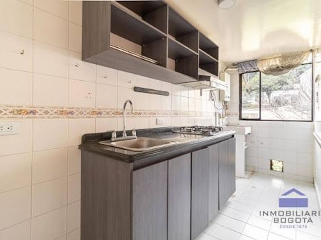 Apartamento de 2 alcobas en venta en Pardo Rubio, Bogotá, 76 m² · foto 8 de 20