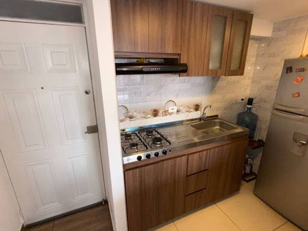 Apartamento de 2 alcobas en venta en La Laguna, Bogotá, 42 m² · foto 2 de 20