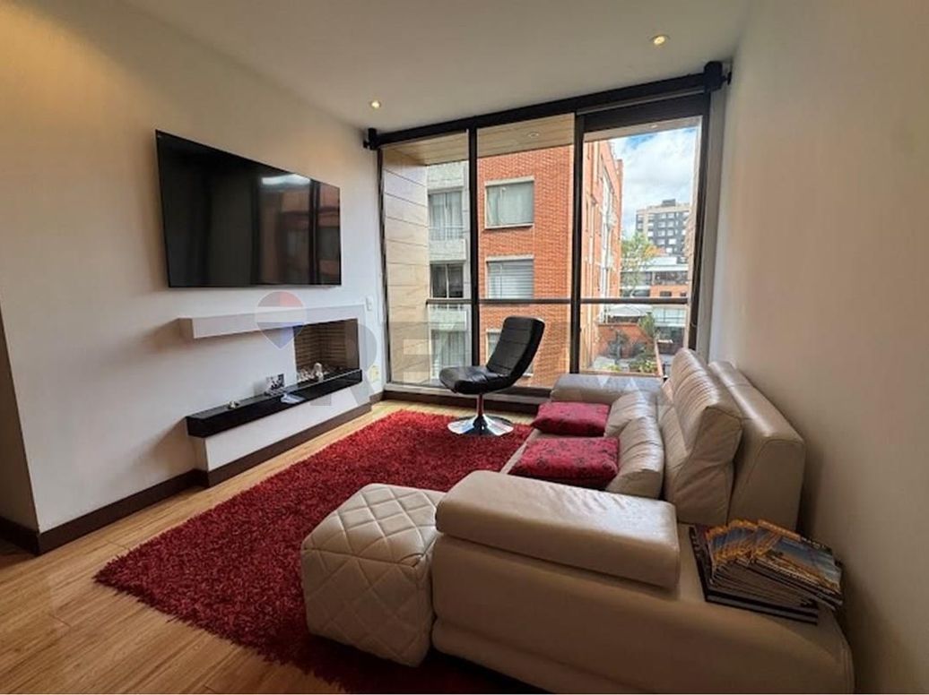 Apartaestudio en venta en Chicó Norte, Bogotá, 65 m² · foto 2 de 19