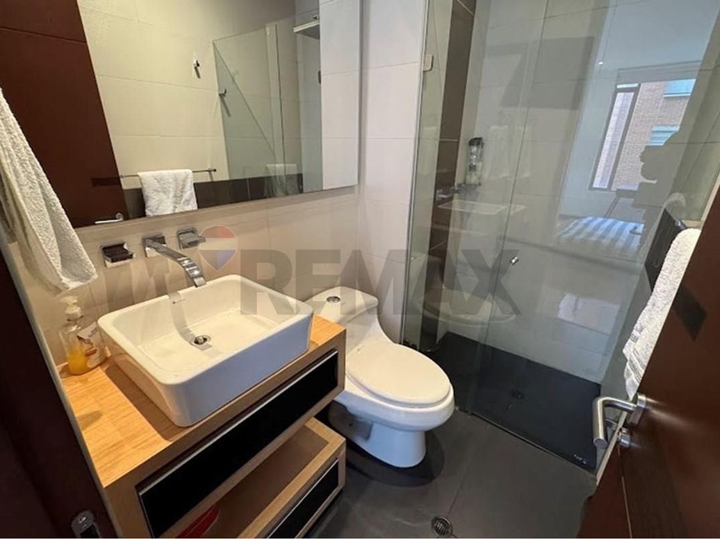 Apartaestudio en venta en Chicó Norte, Bogotá, 65 m² · foto 4 de 19