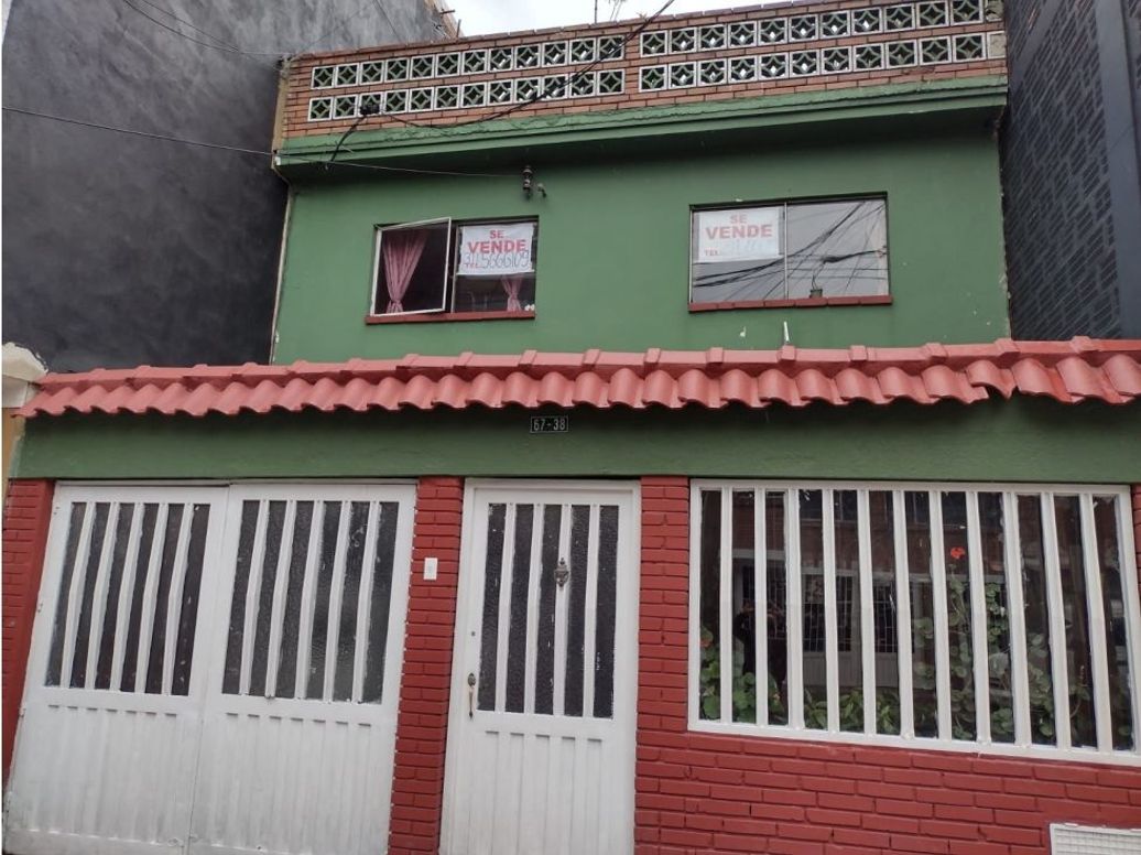 Casa de 7 alcobas en venta en Jardin Botanico, Bogotá, 200 m² · foto 2 de 9