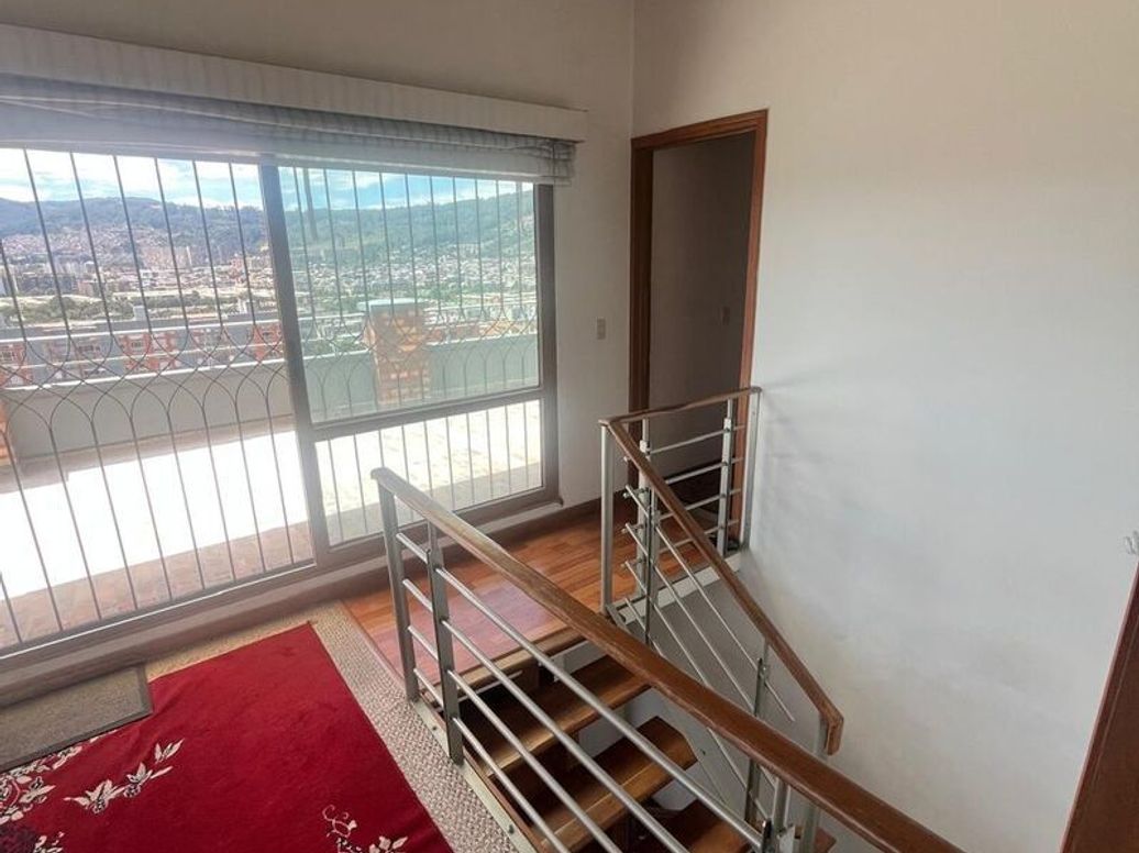 Apartamento de 4 alcobas en venta en Parques De Lorena, Bogotá, 180 m² · foto 6 de 20