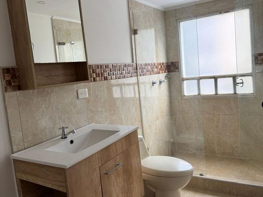 Casa de 8 alcobas en venta en Villa Claudia Et. Ii, Bogotá, 412 m² · foto 5 de 20