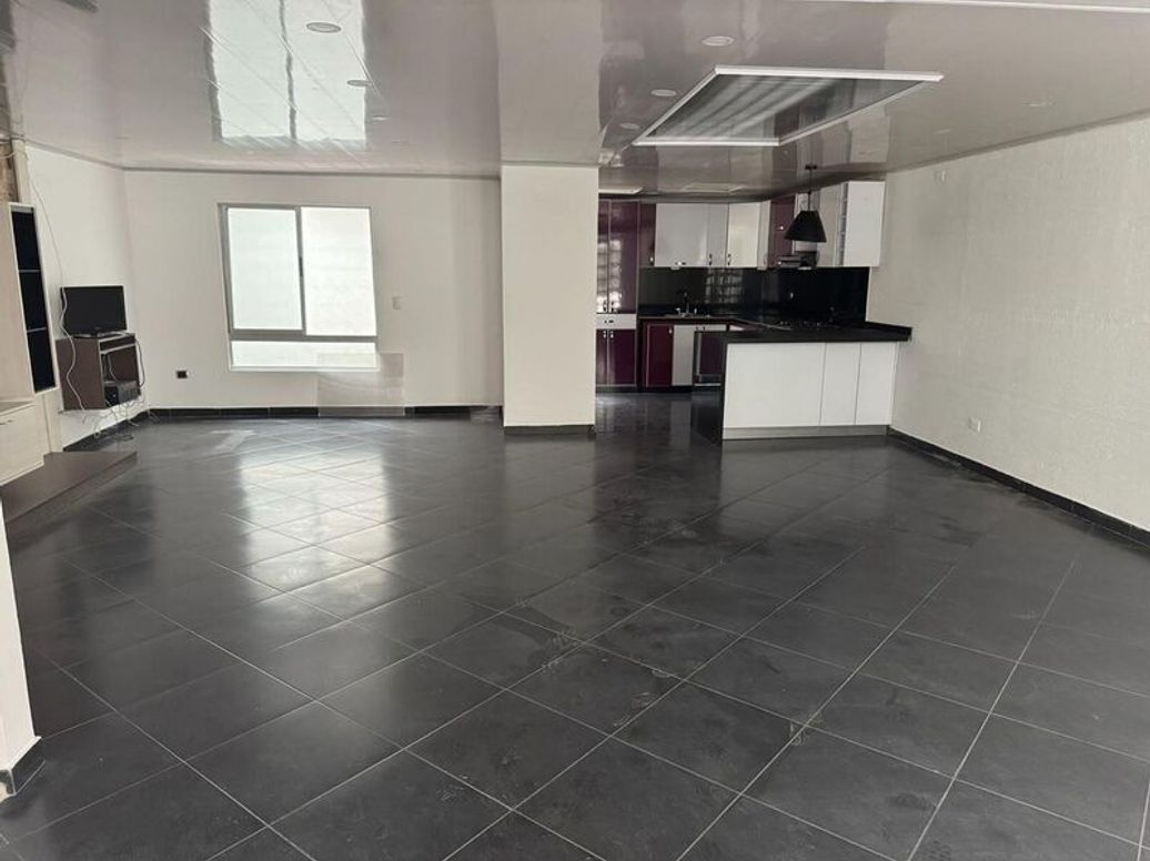 Casa de 8 alcobas en venta en Villa Claudia Et. Ii, Bogotá, 412 m² · foto 2 de 20