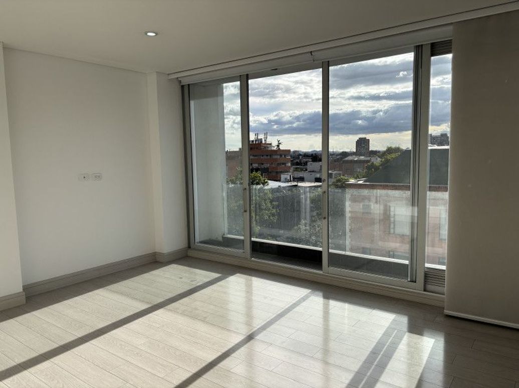 Apartamento de 2 alcobas en venta en Chicó Norte, Bogotá, 85 m² · foto 3 de 20