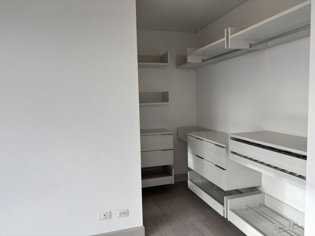 Apartamento de 2 alcobas en venta en Chicó Norte, Bogotá, 85 m² · foto 15 de 20