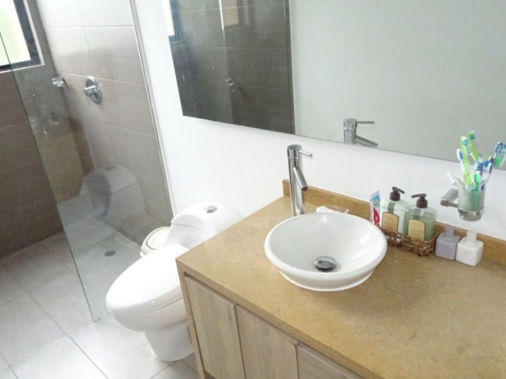 Casa de 5 alcobas en venta en Casa Blanca Suba, Bogotá, 153 m² · foto 10 de 14