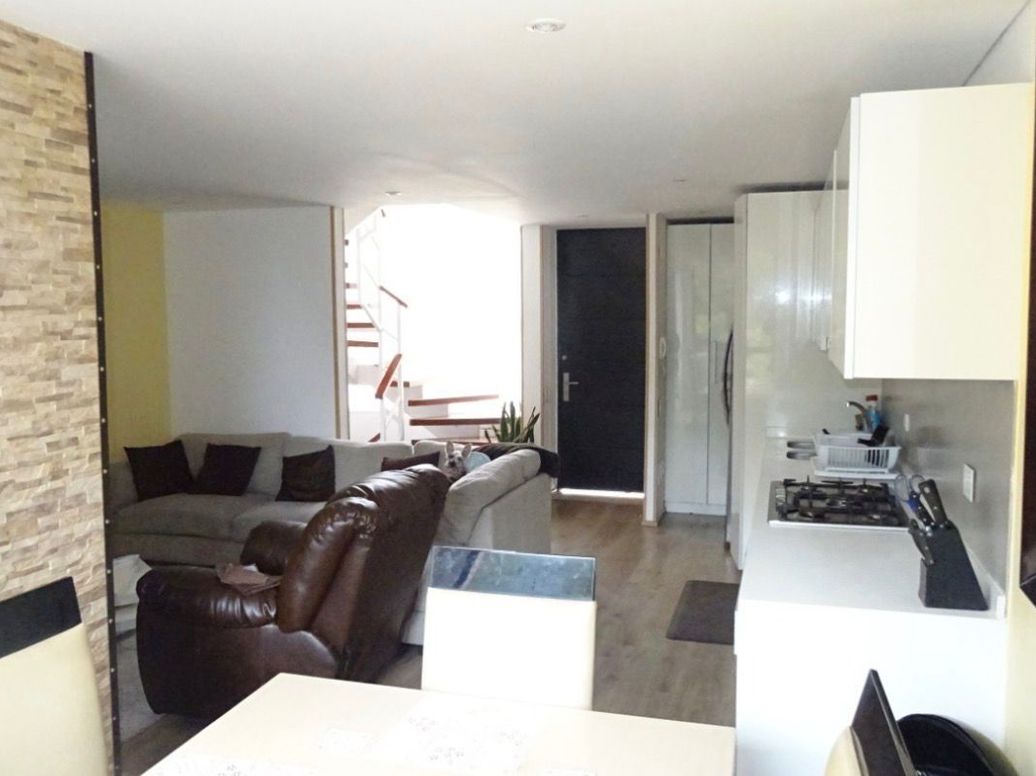 Casa de 5 alcobas en venta en Casa Blanca Suba, Bogotá, 153 m² · foto 2 de 14