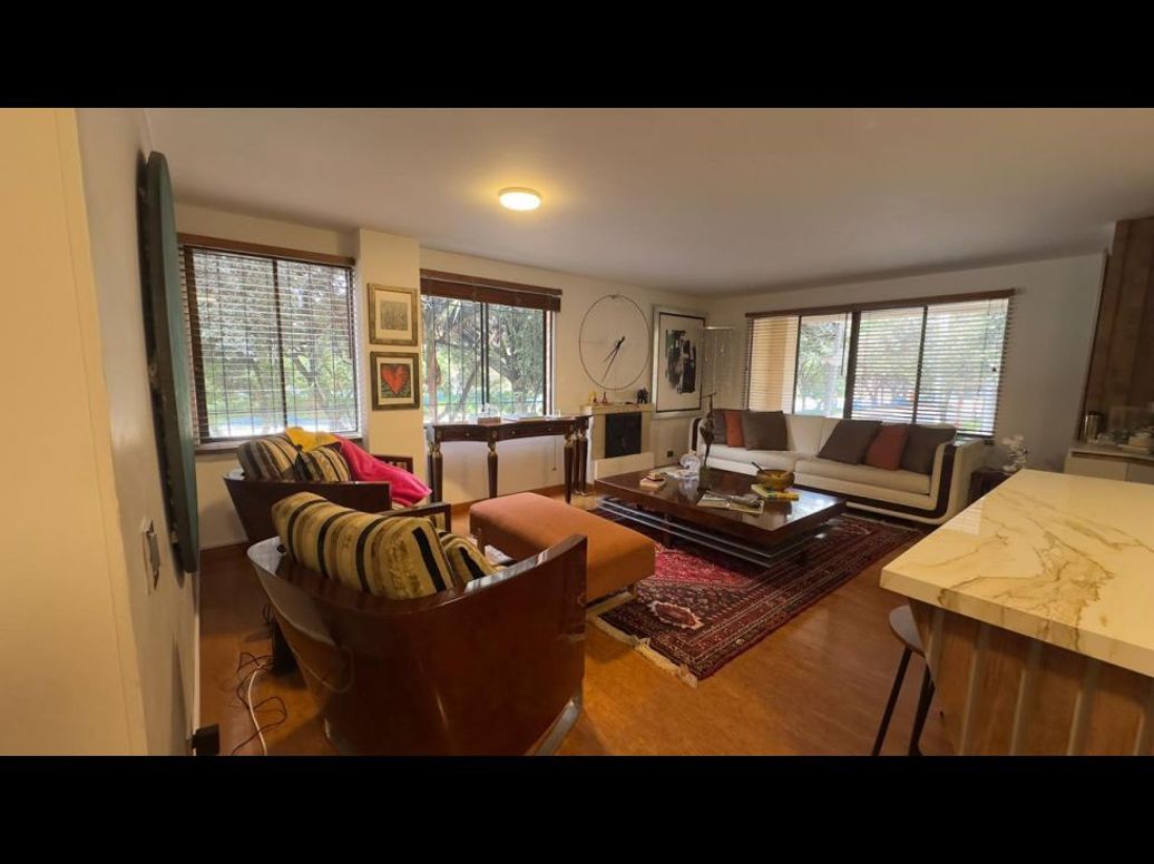 Apartamento de 1 alcoba en venta en Santa Barbara, Bogotá, 58 m² · foto 3 de 6
