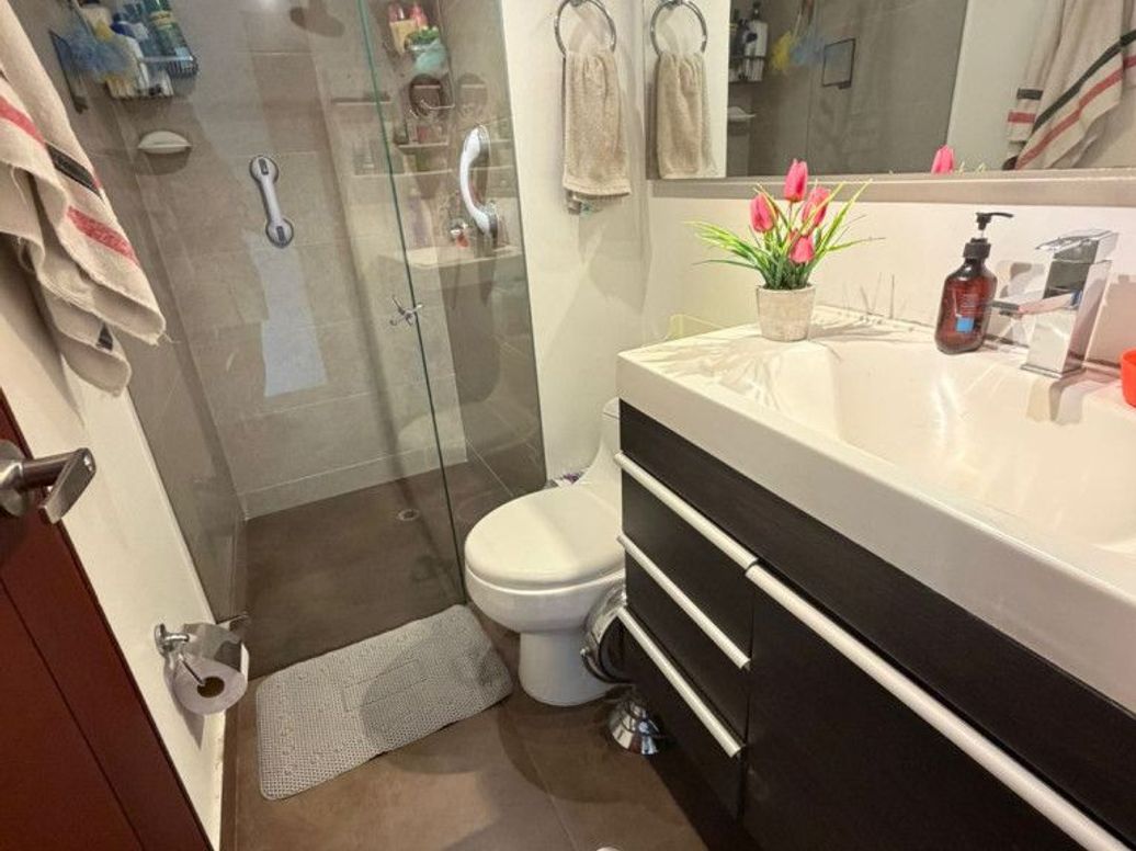 Apartamento de 2 alcobas en venta en Chicó Norte, Bogotá, 75 m² · foto 8 de 20
