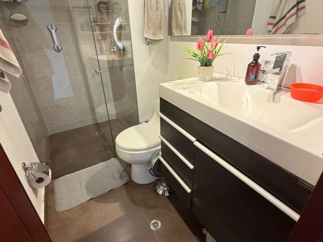Apartamento de 2 alcobas en venta en Chicó Norte, Bogotá, 75 m² · foto 9 de 20