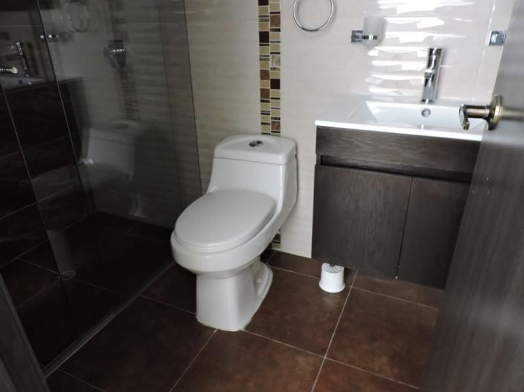 Casa de 4 alcobas en venta en Estrella Del Norte, Bogotá, 241 m² · foto 18 de 20