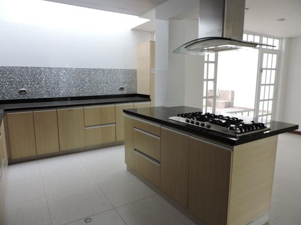 Casa de 4 alcobas en venta en Estrella Del Norte, Bogotá, 241 m² · foto 14 de 20