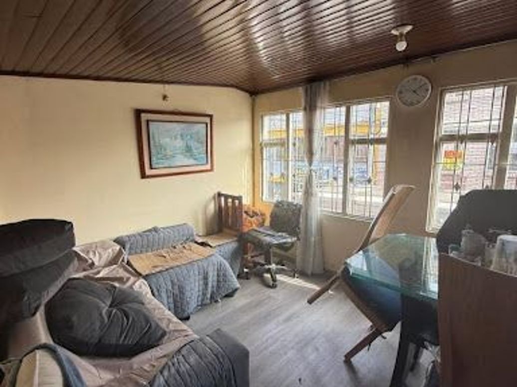 Casa de 5 alcobas en venta en La Estradita, Bogotá, 350 m² · foto 3 de 10